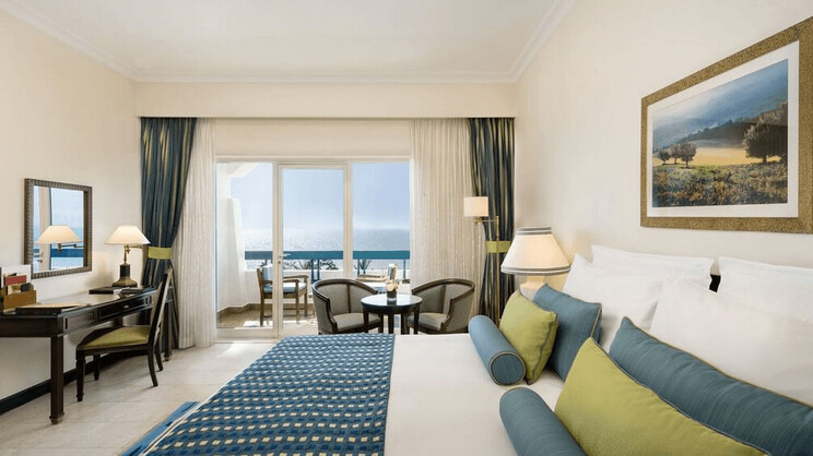 Superior Room Partial Sea View 